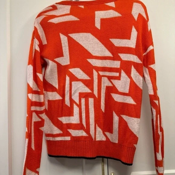 JCPenney color block retro look orange & white geometric crewneck sweater - Picture 2 of 4